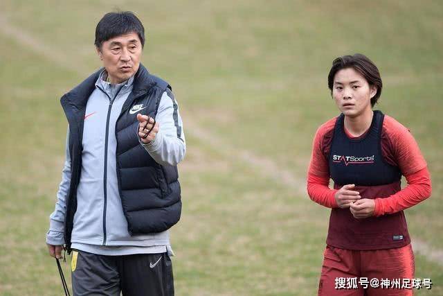 英格兰次战加纳首发阵容三处存疑 孔萨格伊搭档中卫？